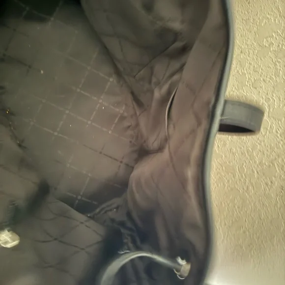 Michael Kors Black Signature Tote - Picture 6 of 16